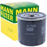 MANN-FILTER W7032 Ölfilter + MANNOL Energy Combi LL 5W-30 API SN, 5L